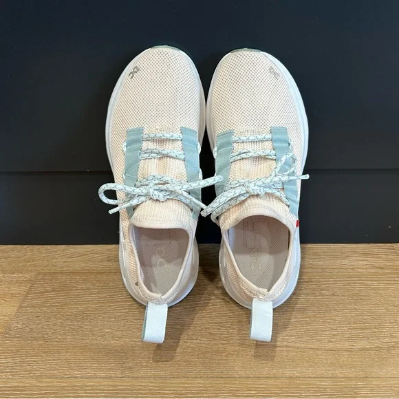 On Cloudeasy women’s size 9 - Picture 5 of 9